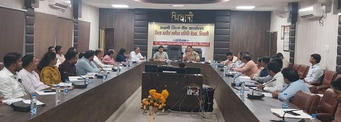 Ensure security guards and CCTV cameras are installed at banks and ATMs: SP
