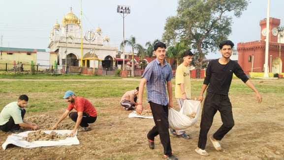 Youth cleaned the Nahan Chaugan.