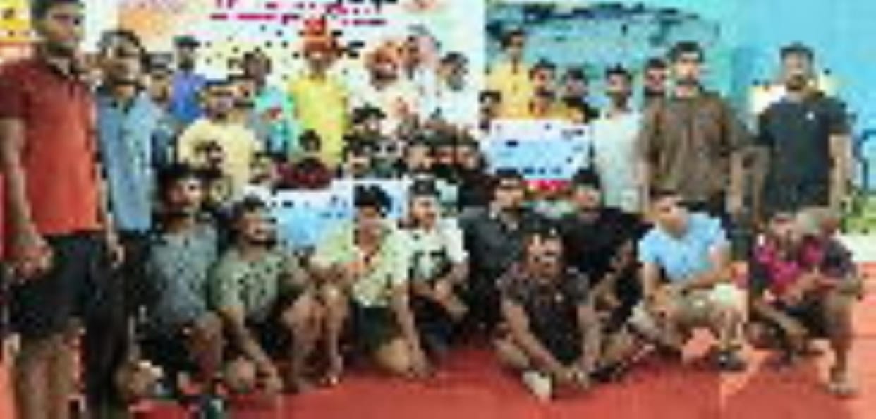 Gorakhpur News: Wrestling: Players from Gorakhpur and Varanasi dominated