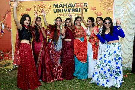 Garba-Dandiya Festival, a reflection of culture in traditional attire