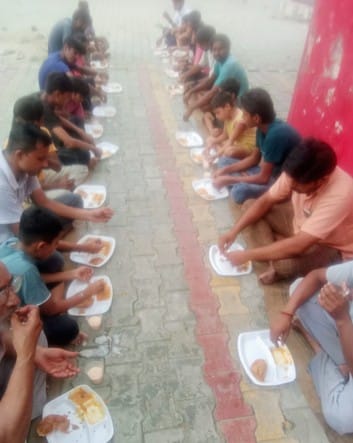 Organizing a feast at the end of the Shiva Mahapuran
