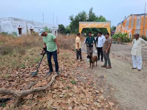 Dog squad and bomb disposal squad investigated