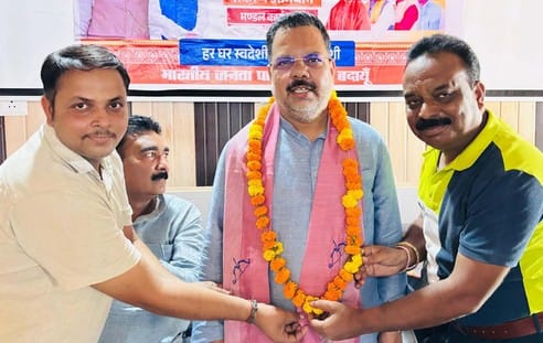 Let the message of self-reliant India reach every home: Rajiv Gupta