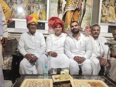 Former Speaker of Vidhansabha Kuldeep Sharma was welcomed.