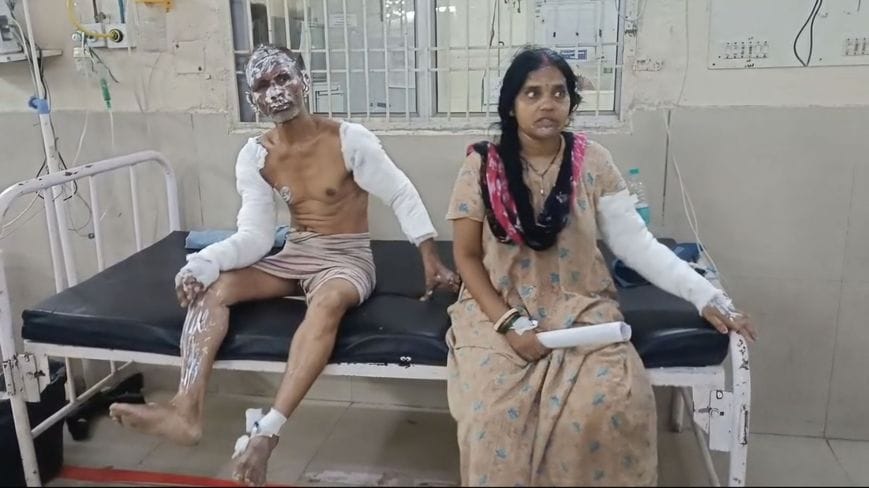 Couple suffers burns, goods charred in gas cylinder fire