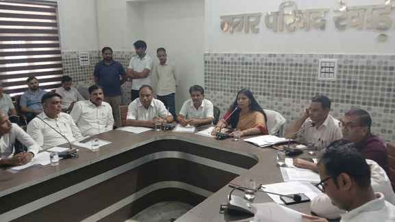 EO said- Leave aside the city, even the Municipal Council is not clean.