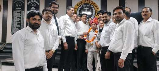 District Bar Association's clerk Ramesh was given farewell