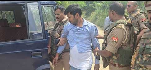 Accused of running a prostitution den arrested in an encounter