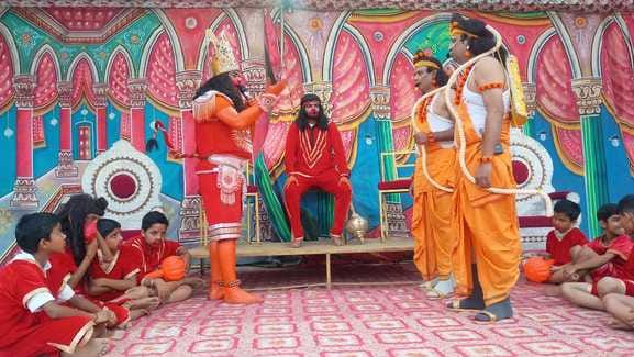 The audience's eyes became moist after seeing the meeting of Shri Ram and Hanuman.