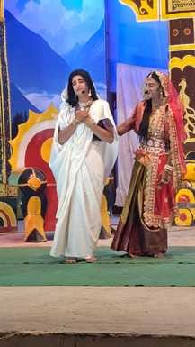 The scene of killing Kumbhakaran was staged in the Ram drama.