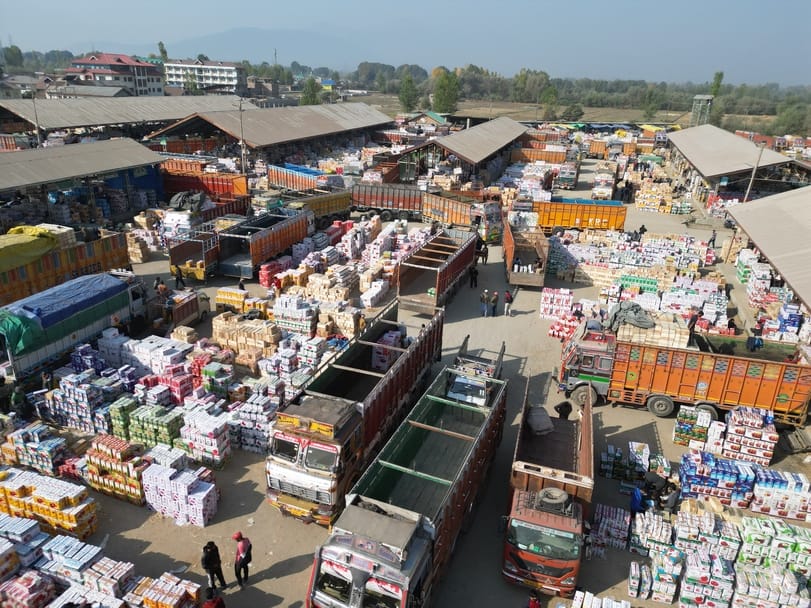 Sopore, Fruit Mandi, Lack of Transportation