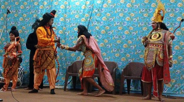 The audience was moved by the enactment of the friendship between Lord Rama and Sugreeva.