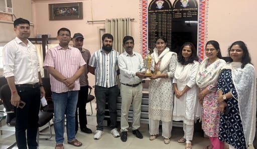 Government College wins in swimming