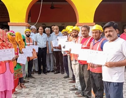 Gandhi Jayanti: The municipality organized a morning procession