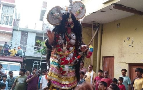 After Jyoti Pujan, the grand arena of Mahakali was taken out.
