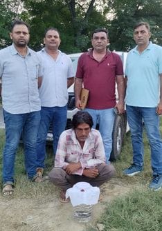 Three youths arrested with illegal weapons