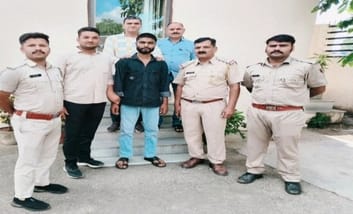 Udaipur News: दोस्त के साथ मिलकर रची थी हत्या की साजिश, लंबे वक्त से फरार वांछित आरोपी गिरफ्तार
