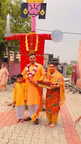 Saint Ramanand burnt Ravana at Sri Satsharanam Ashram.