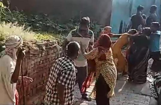 A dispute over connecting an electric wire to a pole resulted in a fight with sticks and rods; a report was filed against 14 people