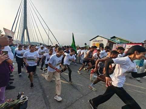 Basohli Marathon: Ravidas from Udhampur wins the 21 km race
