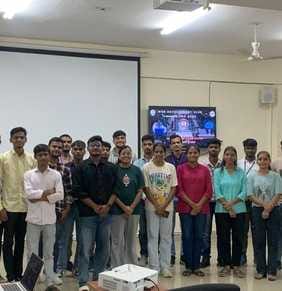 Engineering students learned the nexus of technology and industry