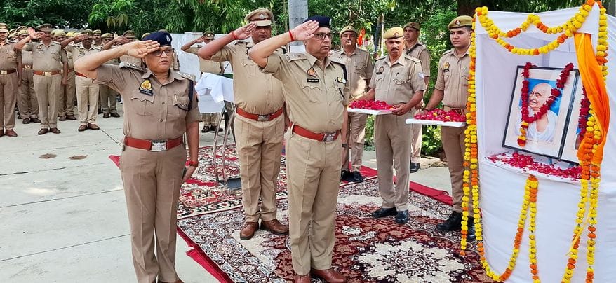 DM operated the spinning wheel, SP honored the employees