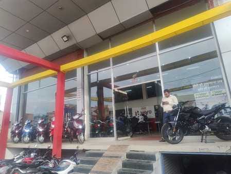 Two wheelers and four wheelers worth eight crores were sold on Navratri and Dussehra.
