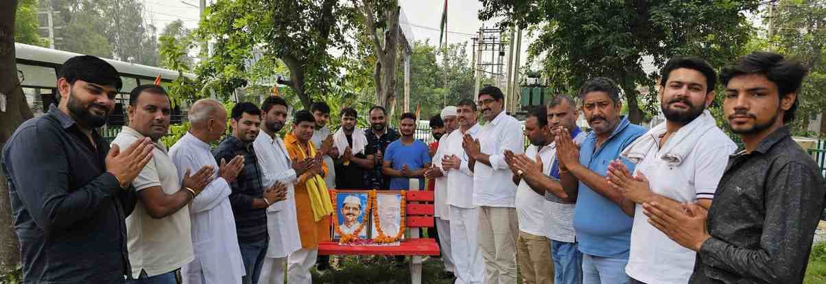BJP workers remembered Bapu and Lal Bahadur Shastri
