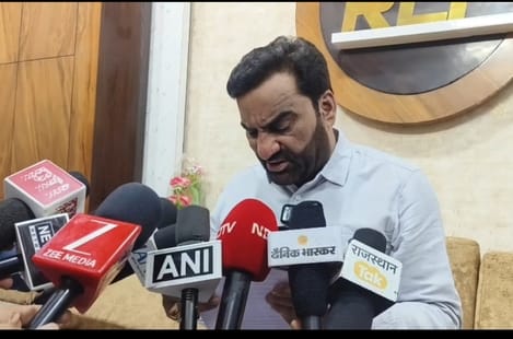 Nagaur Politics: Hanuman Beniwal verbally attacks Jyoti Mirdha asking When are you joining Congress