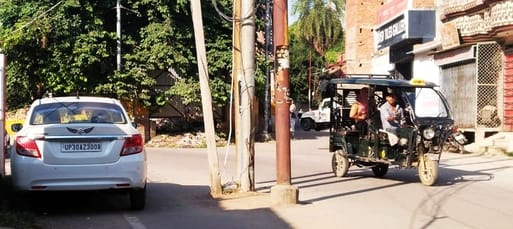 The encroachment has been removed, but the pillars remain as they are... now there is a fear of accident.