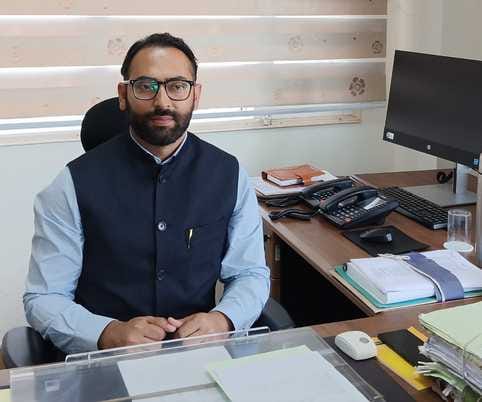 KCCB will have to work on the lines of nationalized banks: Zafar