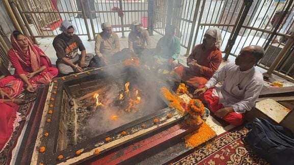 Havan Yagya performed for the long life of the Union Minister