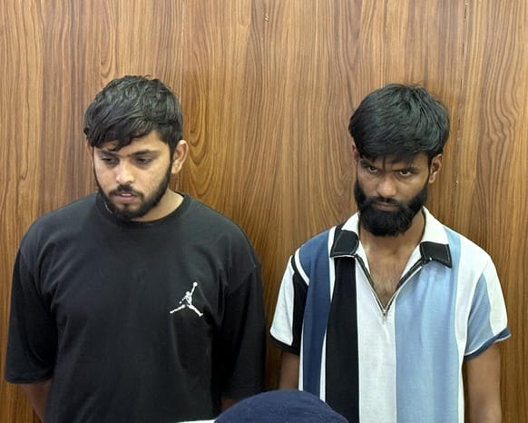 डेढ़ लाख के नकली नोटों की सप्लाई करने जा रहे दो गिरफ्तार