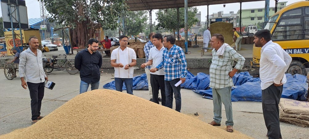 SDM got the moisture in paddy tested