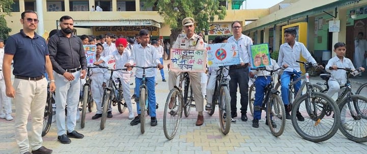 School children were made to take an oath not to consume drugs, a rally was taken out