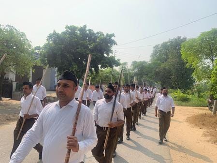 Discipline was visible in the procession of the Sangh
