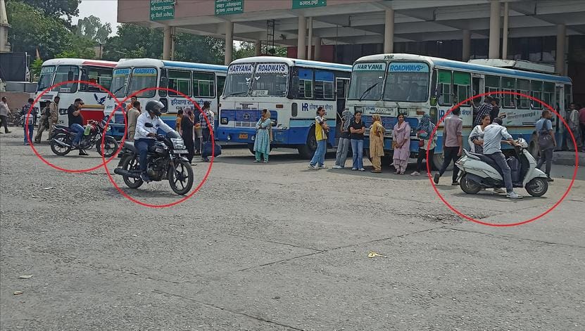 Even after the strike by roadways employees, the situation at the bus stand did not improve.