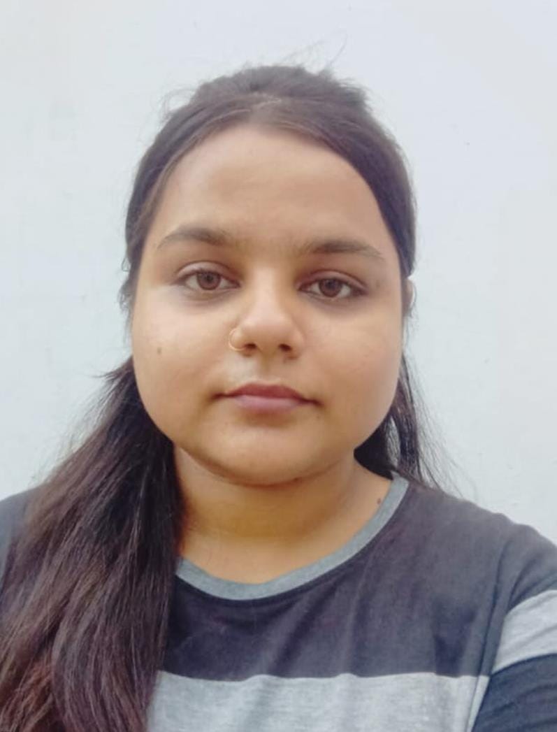 Arpita of MLK Degree College became the topper of BBA.