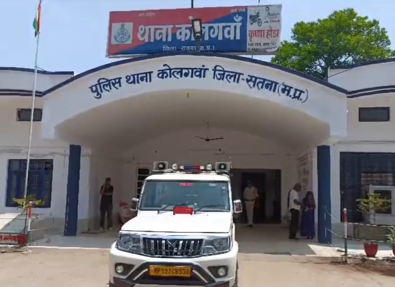 Satna News: Bolero driver and companions attack Durga idol immersion procession