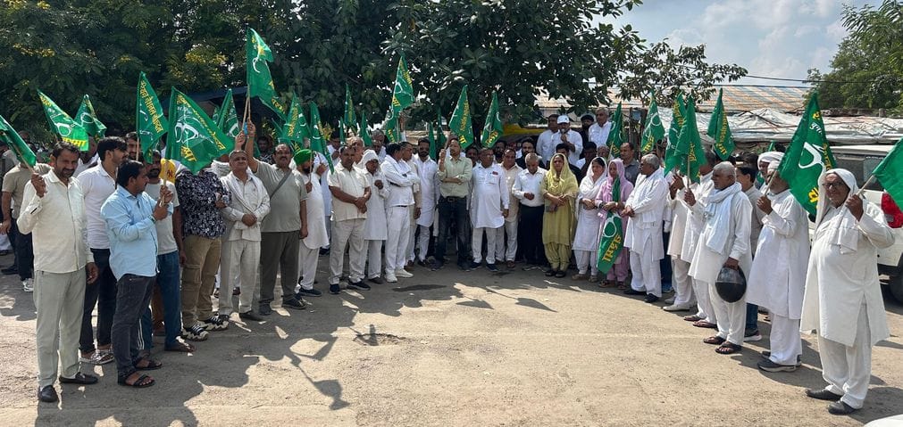 Farmers cheated in the name of moisture: INLD