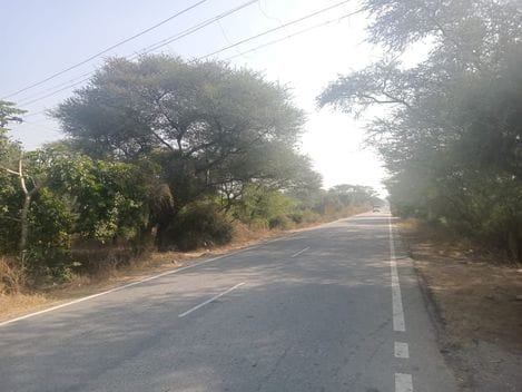 Mirzapur Bachhod bus stand became deserted after the construction of NH 11.