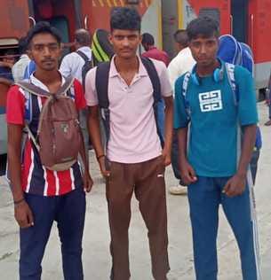 Players from the district hoisted the flag in the hockey tournament going on in Pune.