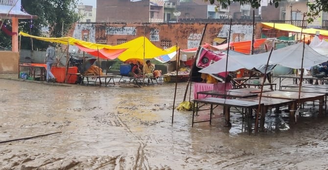 45 mm rain in 24 hours, Bharat Milap of Gyanpur-Khamaria postponed