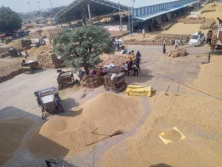 Inflows are fast, lifting has not picked up pace, weather is increasing concern