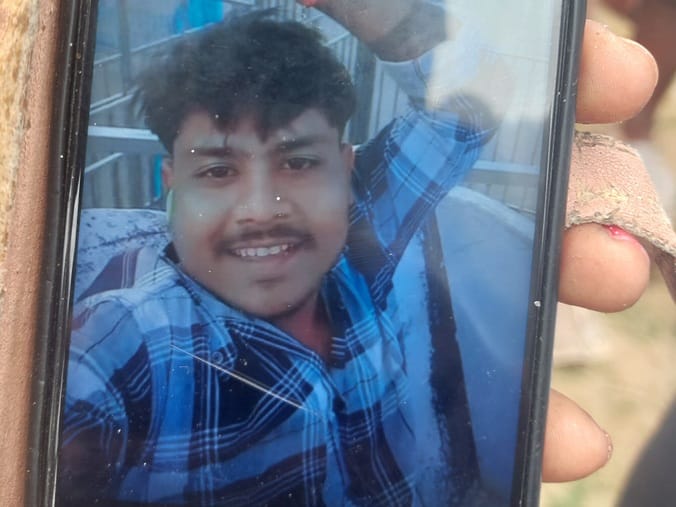 Nalanda news Dead body of a youth found in a semi-constructed house in Nalanda