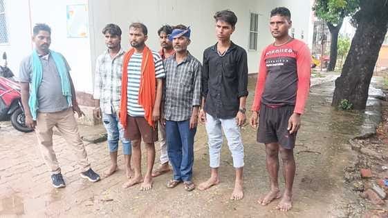 Bihar News: Opening an umbrella in the rain proved fatal for a farmer