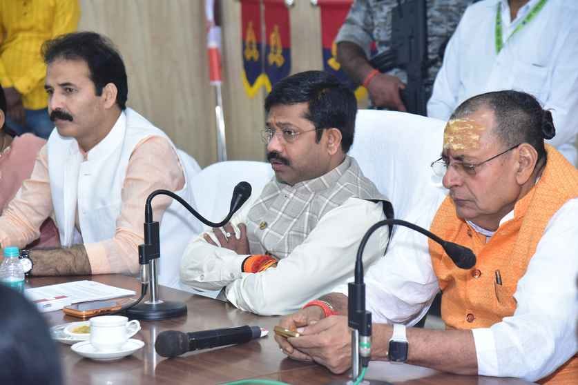 Quickly resolve the work assigned by public representatives: Nandi