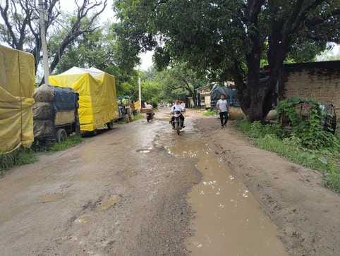 It has been raining continuously for 24 hours, the temperature has dropped by three degrees.