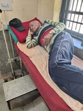 The only doctor of CHC Barot is on leave, patients are wandering