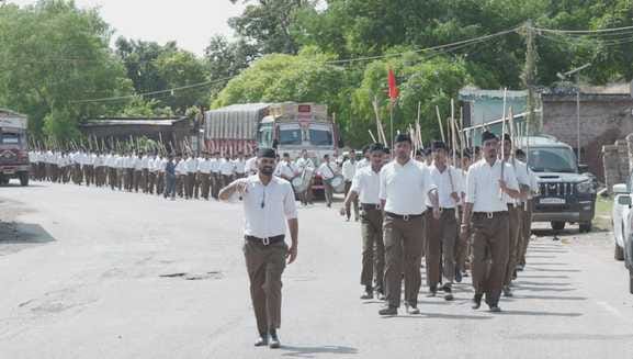 RSS march in Panjhera, flag hoisting took place after arms worship